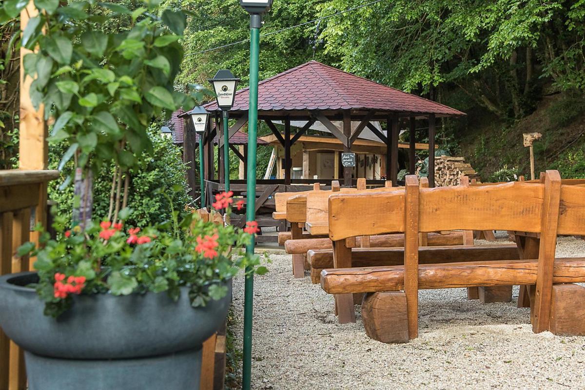 Landgasthof Hieren Muehle Ney Екстериор снимка